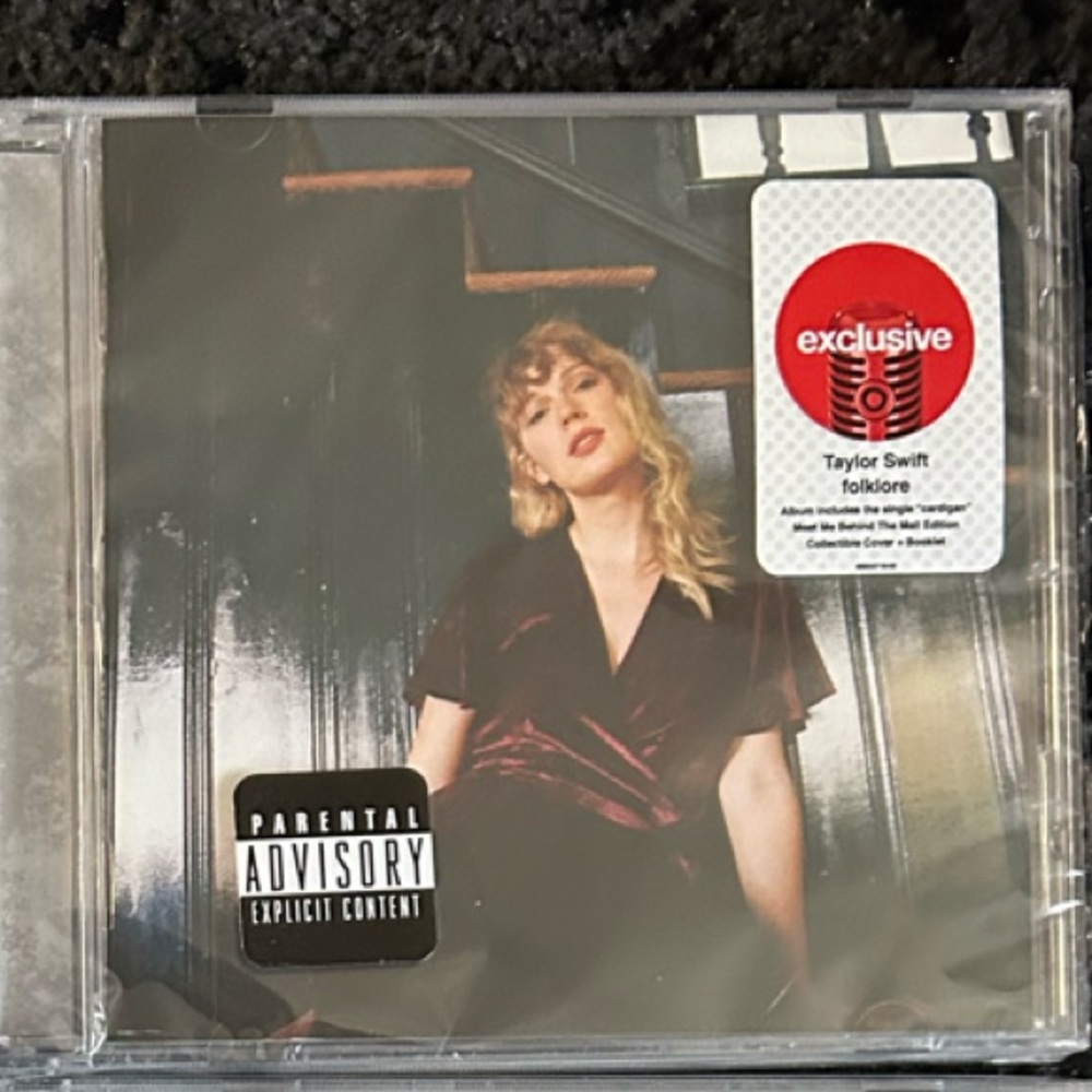 Taylor Swift Exclusive folkore cd target misprint, ships same day!
